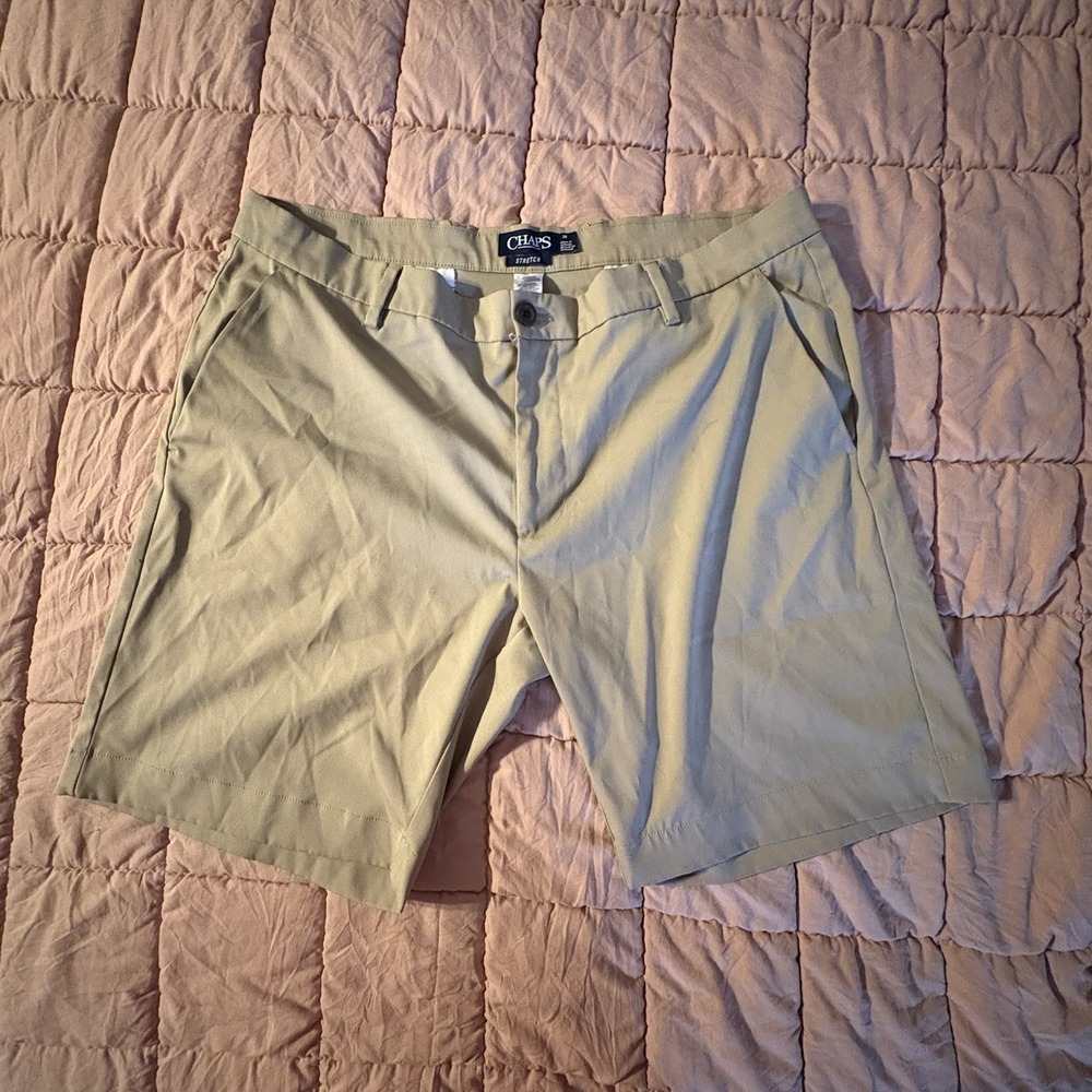 CHAPS Golf/ Dress Shorts Men's Cargos Zip Button Close Tan 38 Stretch